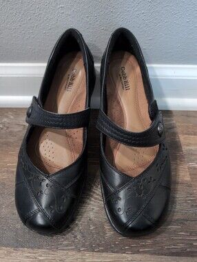 Women's Cobb Hill Petra Black Mary Jane Shoe W/ Laser Cut Floral Details